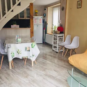 https://petite-maison-au-cur-de-l-auvergne.hotels-rhonealpes.com